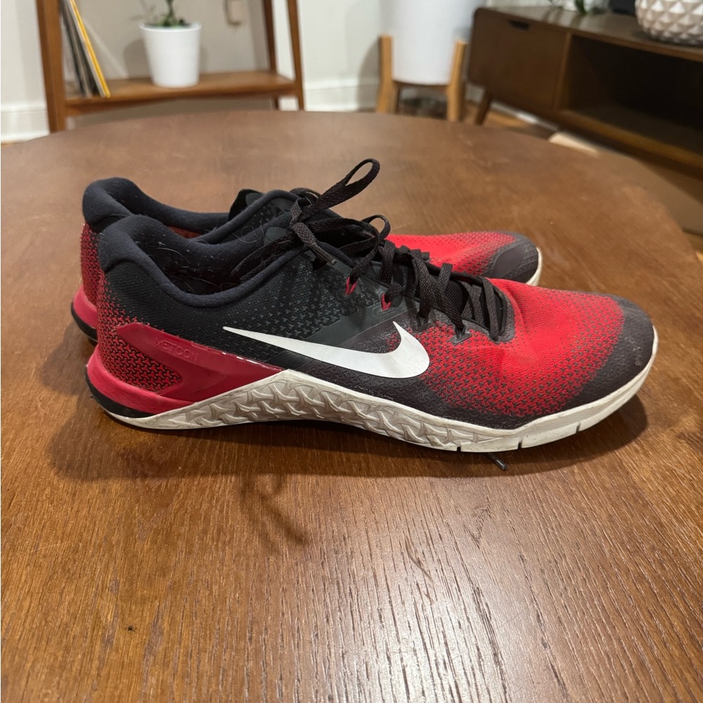 Men’s Nike Metcon Size 15 Red/black Size 15